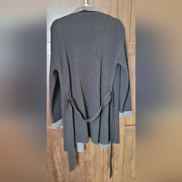 Cardigan - Picture 3 of 5